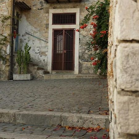 Casa Al Teatro Apartment Terracina Exterior foto
