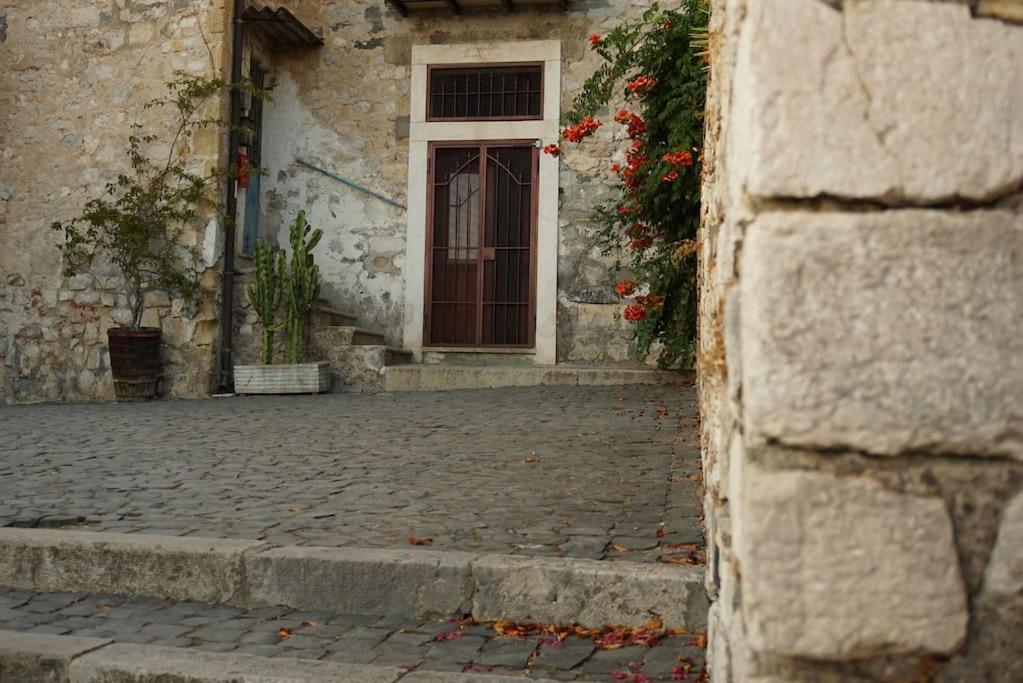 Casa Al Teatro Apartment Terracina Exterior foto